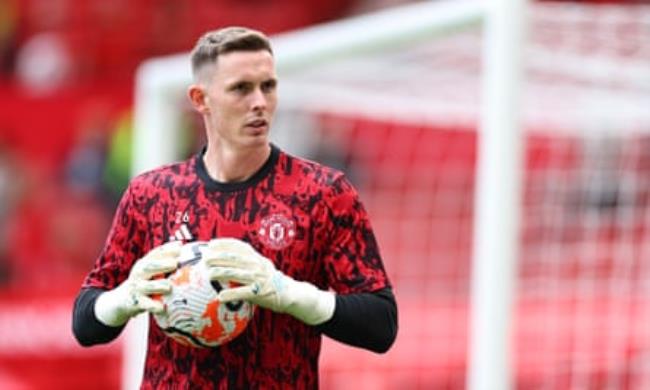 Dean Henderson has signed a five-year deal with Crystal Palace.