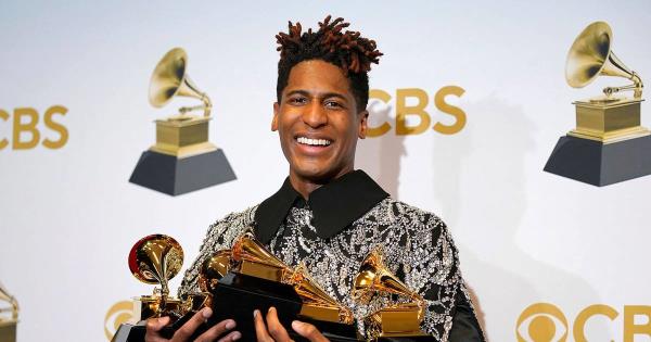 Jon-Batiste-Cannot-Believe-His-Album-of-the-Year-Grammy-Win-Grammys-2022.jpg?crop=0px,0px,2000px,1051px&resize=1200,630&ssl=1&quality=70&strip=all