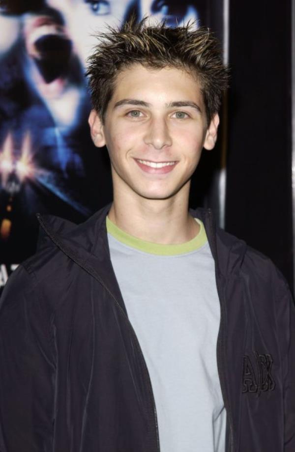 Justin Berfield at the premiere of "Final Destination 2" in 2003