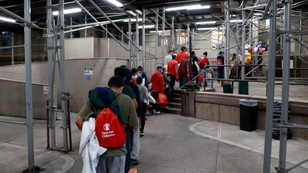 Around 60 Venezuela migrants are seen being dropped by an MTA Bus at a shelter at Bellevue on Oct. 12, 2022. (Luiz C. Ribeiro for NY Daily News)