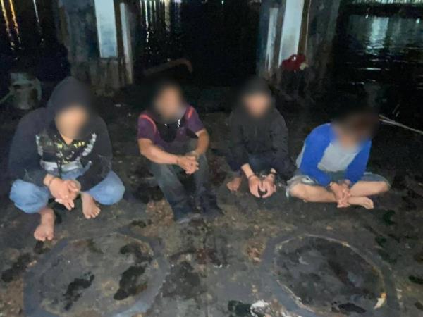 Four local suspect arrested in a robbery case on April 24 at the Aurora Producer 1 oil platform at Tanjung Langsat Port, near Pasir Gudang. - BERNAMA