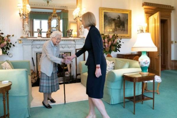 Elizabeth greeted new Co<em></em>nservative Party leader and Britain's Prime Minister-elect Liz Truss shortly before her death